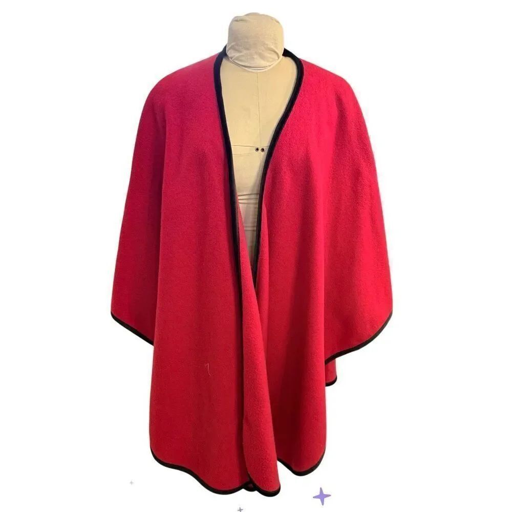 Amanda Smith Red Fleece Wrap Shawl Poncho One Size Holidays